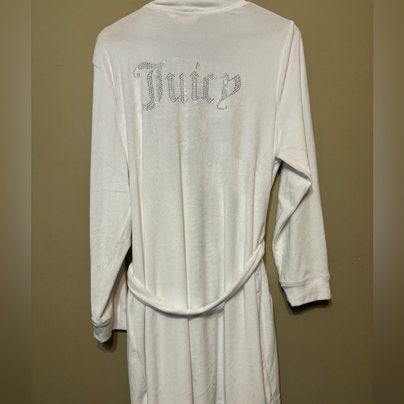 JUICY COUTURE NWT Sleepwear Ultra Soft Robe - Picture 7 of 10